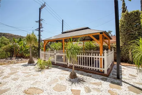 Exterior - 1663 Vista, Glendale, CA 91201 photo 16 of 16