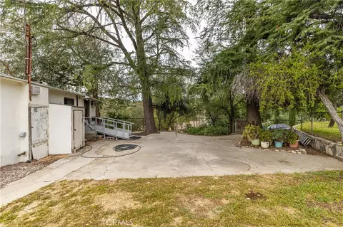 Exterior - 7444 Tranquil Dr, Tujunga, CA 91042 photo 7 of 17