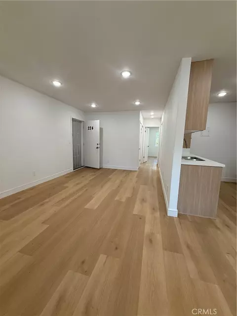 14805 Chase St #224, Panorama City, CA 91402