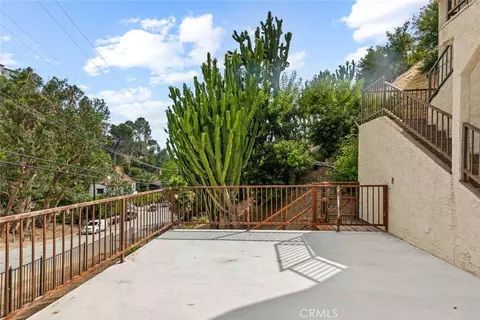 Exterior - 631 Caleb St, Glendale, CA 91202 photo 6 of 7