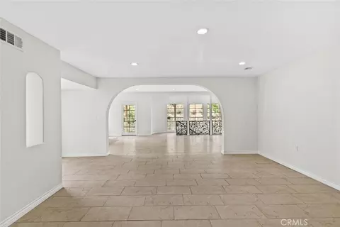 Living - 631 Caleb St, Glendale, CA 91202 photo 13 of 13