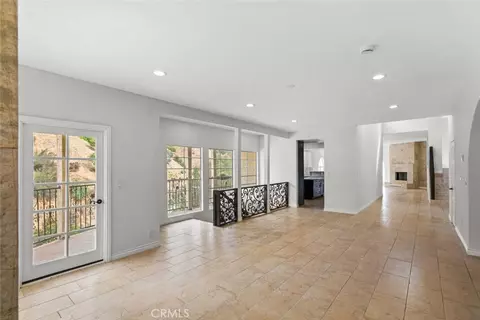 Living - 631 Caleb St, Glendale, CA 91202 photo 10 of 13