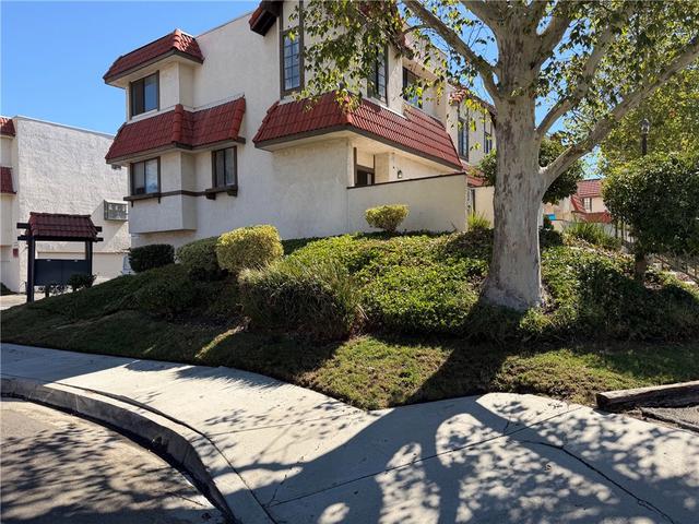 27610 Nugget Dr #1, Canyon Country, CA 91387