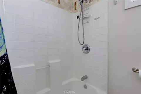 Bath - 13158 Carl, Pacoima, CA 91331 photo 2 of 2
