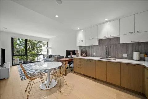 400 S Broadway #828, Los Angeles, CA 90013