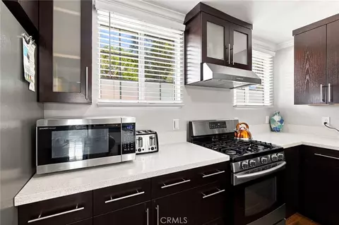 Kitchen - 3722 3rd, Glendale, CA 91214 photo 4 of 7