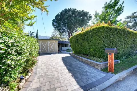 Exterior - 3722 3rd, Glendale, CA 91214 photo 3 of 13