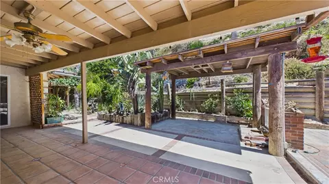 Exterior - 11246 Denivelle Pl, Tujunga, CA 91042 photo 12 of 19