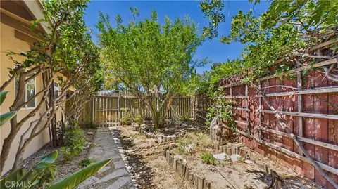 Exterior - 11246 Denivelle Pl, Tujunga, CA 91042 photo 15 of 19