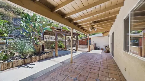 Exterior - 11246 Denivelle Pl, Tujunga, CA 91042 photo 13 of 19