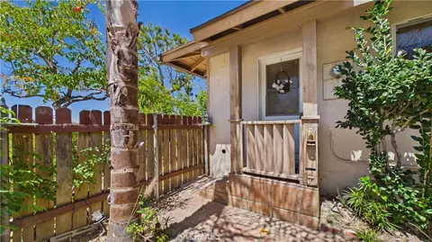 Exterior - 11246 Denivelle Pl, Tujunga, CA 91042 photo 7 of 19