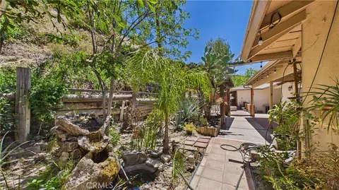 Exterior - 11246 Denivelle Pl, Tujunga, CA 91042 photo 16 of 19