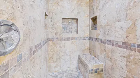 Bath - 11246 Denivelle Pl, Tujunga, CA 91042 photo 2 of 4