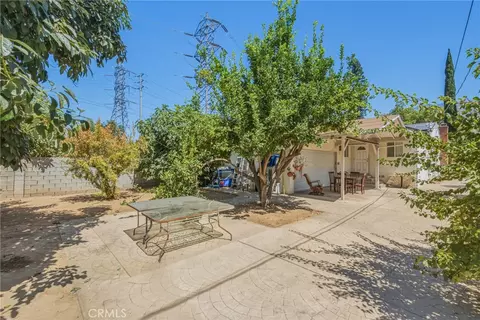 Exterior - 3170 E Orange Grv, Pasadena, CA 91107 photo 18 of 22