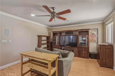 Living - 3170 E Orange Grv, Pasadena, CA 91107 photo 8 of 8