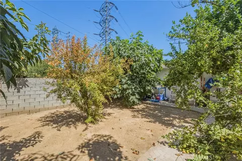 Exterior - 3170 E Orange Grv, Pasadena, CA 91107 photo 19 of 22