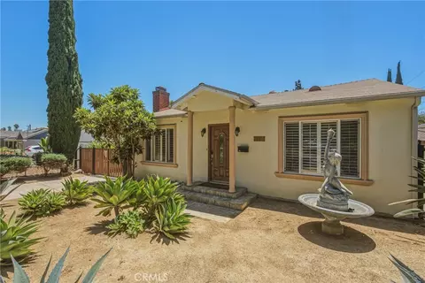 Exterior - 3170 E Orange Grv, Pasadena, CA 91107 photo 8 of 22