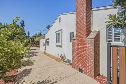 Exterior - 3170 E Orange Grv, Pasadena, CA 91107 photo 11 of 22