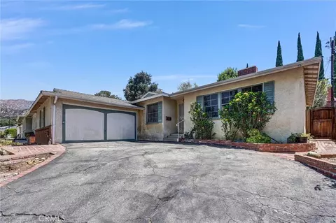 Exterior - 9818 Creemore Dr, Tujunga, CA 91042 photo 3 of 8