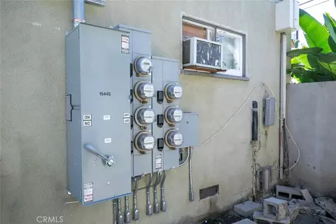 Exterior - 15445 Vanowen St, Van Nuys, CA 91406 photo 8 of 15