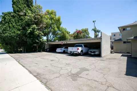 Exterior - 15445 Vanowen St, Van Nuys, CA 91406 photo 14 of 15