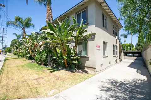 Exterior - 15445 Vanowen St, Van Nuys, CA 91406 photo 10 of 15