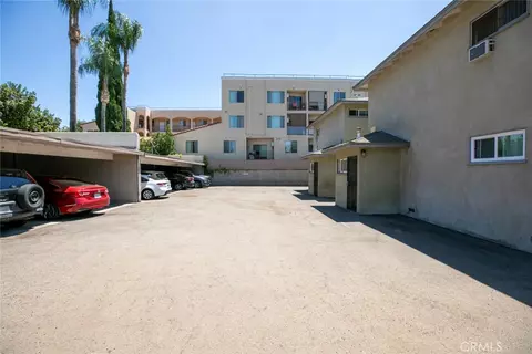 Exterior - 15445 Vanowen St, Van Nuys, CA 91406 photo 3 of 15