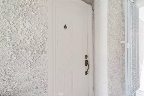 Entry Way - 444 Myrtle St #4, Glendale, CA 91203 photo 1 of 1