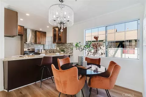 Dining - 444 Myrtle St #4, Glendale, CA 91203 photo 3 of 3