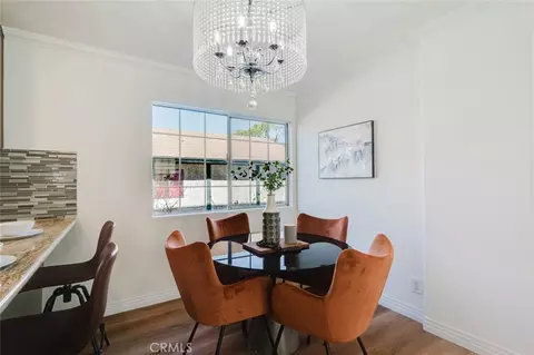 Dining - 444 Myrtle St #4, Glendale, CA 91203 photo 1 of 3