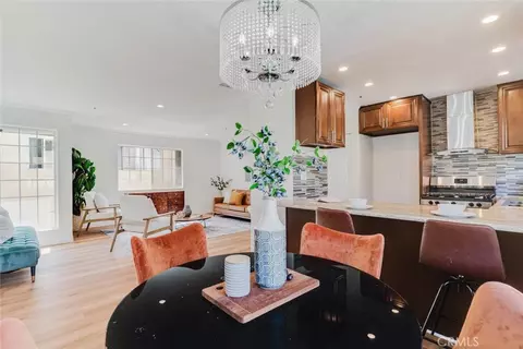 Dining - 444 Myrtle St #4, Glendale, CA 91203 photo 2 of 3