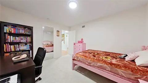 Bedroom - 11014 Tinker Ave, Tujunga, CA 91042 photo 6 of 7