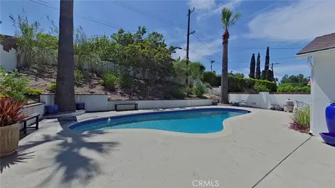 Exterior - 11014 Tinker Ave, Tujunga, CA 91042 photo 2 of 4