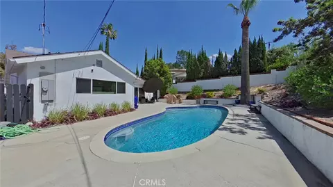 Exterior - 11014 Tinker Ave, Tujunga, CA 91042 photo 3 of 4
