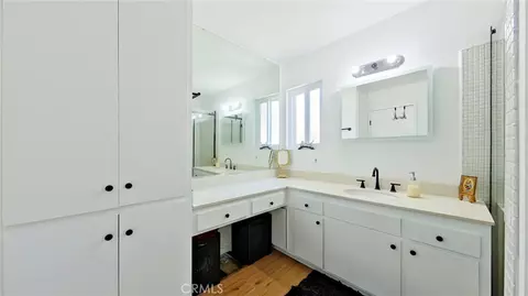 Bath - 11014 Tinker Ave, Tujunga, CA 91042 photo 1 of 4
