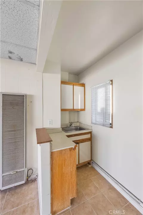 Kitchen - 1207 Graynold, Glendale, CA 91202 photo 9 of 9