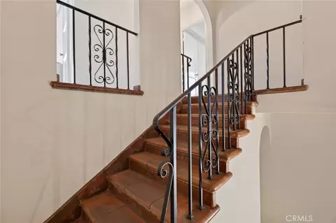 Entry Way - 6604 Valmont St, Tujunga, CA 91042 photo 4 of 5