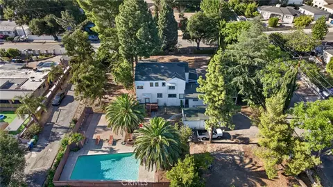 View/Area - 6604 Valmont St, Tujunga, CA 91042 photo 2 of 3