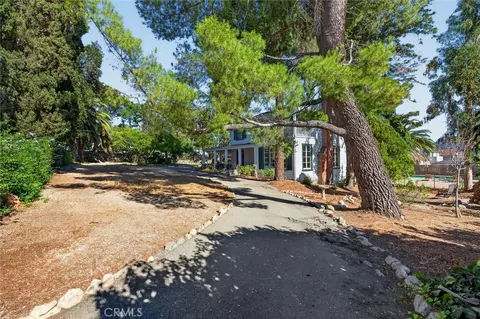 Exterior - 6604 Valmont St, Tujunga, CA 91042 photo 5 of 16