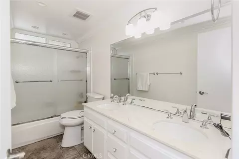Bath - 11801 Thunderbird Ave, Porter Ranch, CA 91326 photo 4 of 6