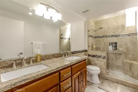 Bath - 11801 Thunderbird Ave, Porter Ranch, CA 91326 photo 5 of 6