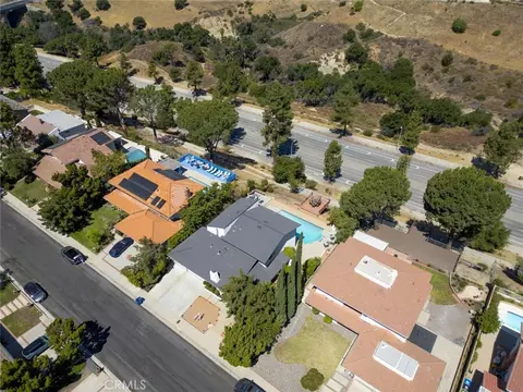 View/Area - 11801 Thunderbird Ave, Porter Ranch, CA 91326 photo 3 of 4