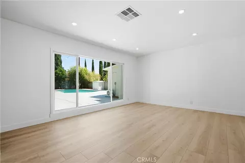 Living - 11215 Lull, Sun Valley, CA 91352 photo 4 of 12