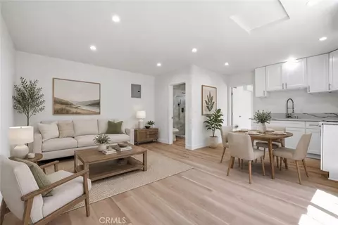 Living - 11215 Lull, Sun Valley, CA 91352 photo 2 of 12