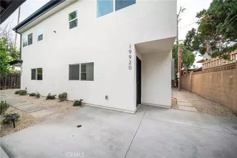 19920 Kittridge St, Winnetka, CA 91306