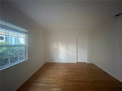 Living - 140 N Berkeley, Pasadena, CA 91107 photo 5 of 5