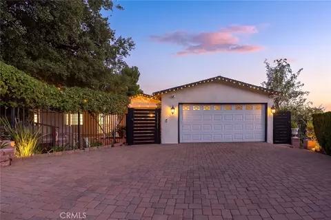 Exterior - 10842 Owens, Tujunga, CA 91042 photo 3 of 30