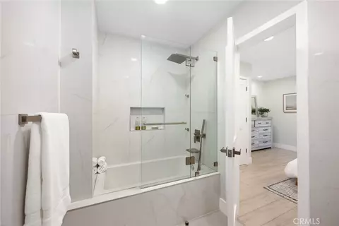 Bath - 10842 Owens, Tujunga, CA 91042 photo 3 of 3