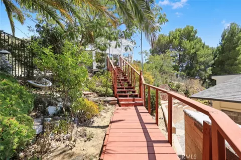 Exterior - 10842 Owens, Tujunga, CA 91042 photo 19 of 30