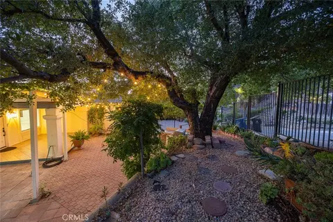 Exterior - 10842 Owens, Tujunga, CA 91042 photo 23 of 30